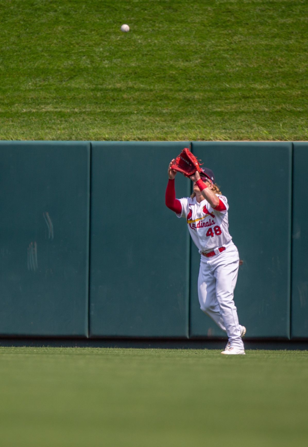 Cardinals take on Reds